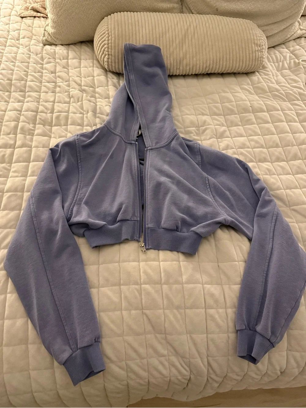 ALO Yoga Cropped Zip Hoodie in Purple XS